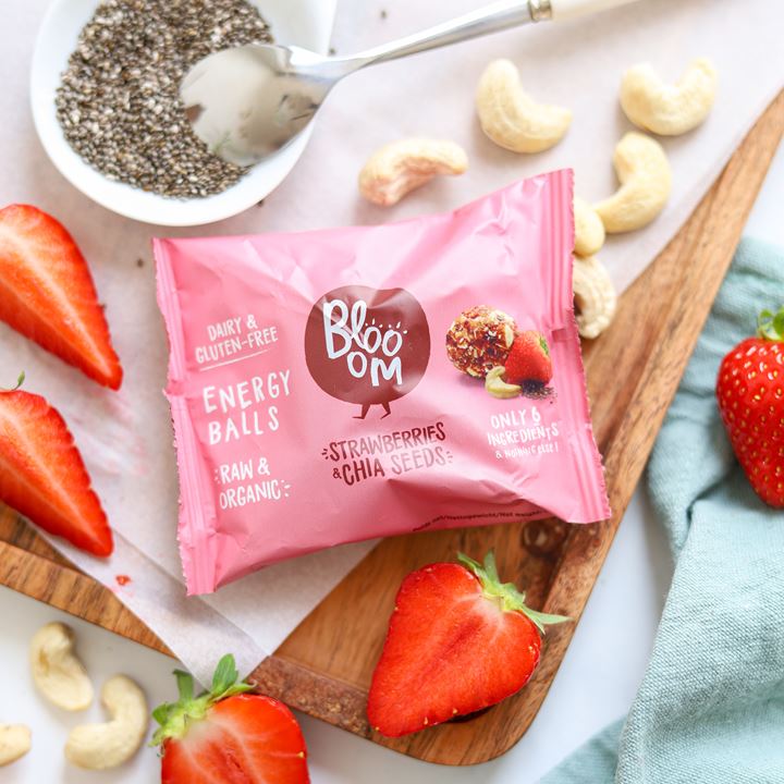 BLOOOM ENERGY BALLS STRAWBERRY & CHIA SEEDS Nature Snacks